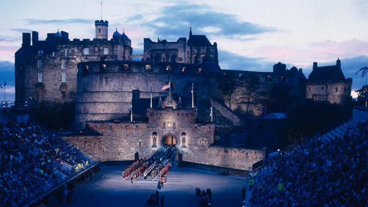 Cozy Apartment Beside Edinburgh Castle!!! Exterior foto