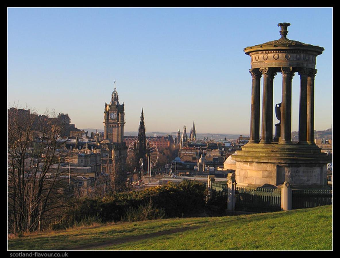 Cozy Apartment Beside Edinburgh Castle!!! Exterior foto